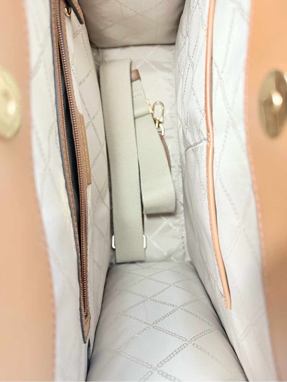 Michael Kors - Picture 8 of 8